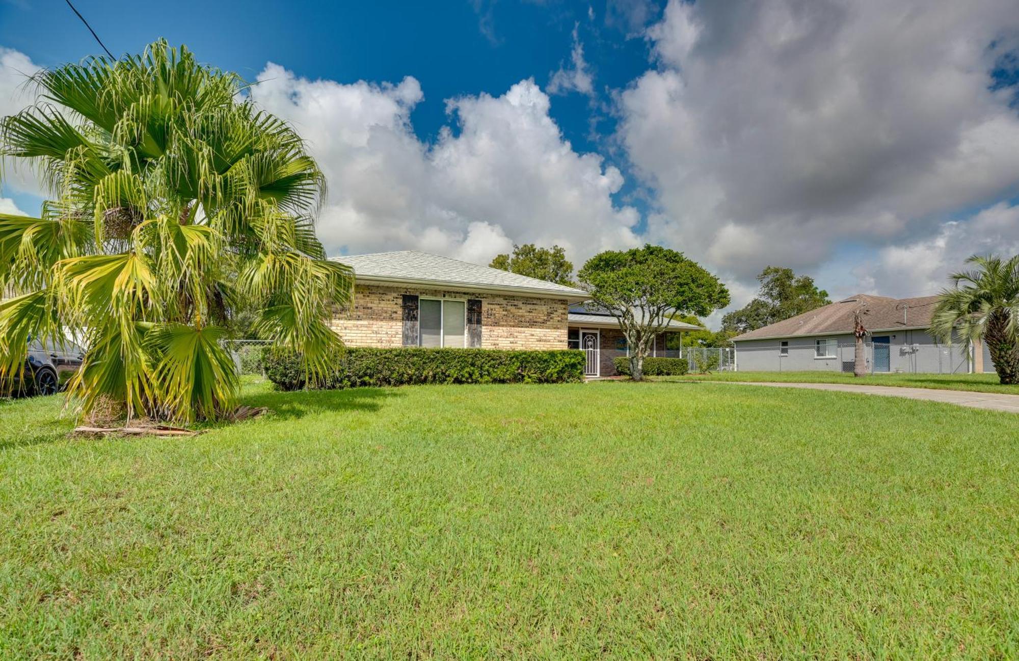 Spring Hill Retreat With Heated Pool And 4-In-1 Grill Βίλα Εξωτερικό φωτογραφία