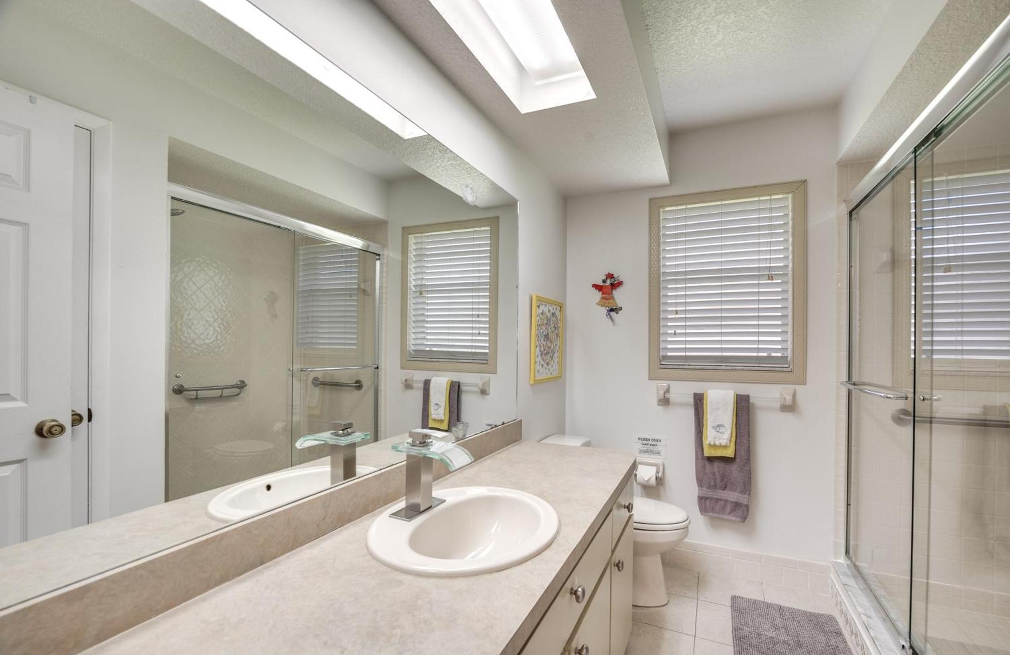 Spring Hill Retreat With Heated Pool And 4-In-1 Grill Βίλα Εξωτερικό φωτογραφία