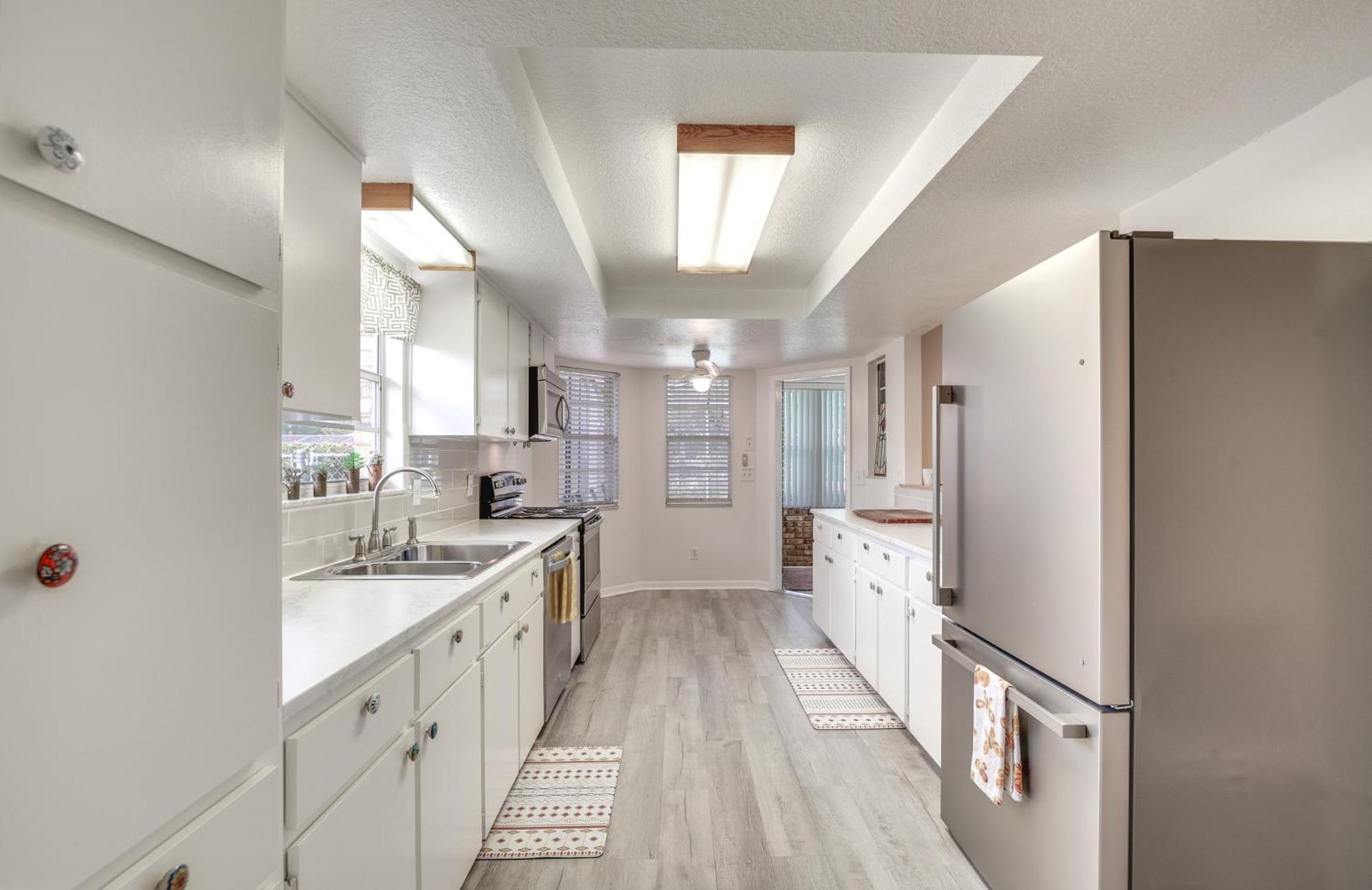 Spring Hill Retreat With Heated Pool And 4-In-1 Grill Βίλα Εξωτερικό φωτογραφία