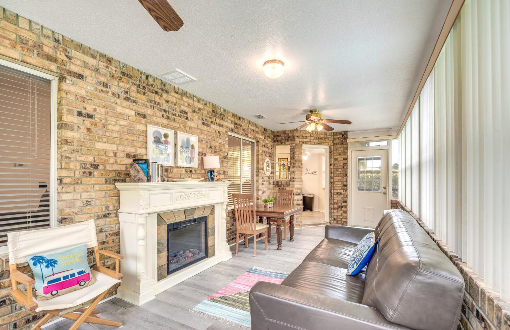 Spring Hill Retreat With Heated Pool And 4-In-1 Grill Βίλα Εξωτερικό φωτογραφία