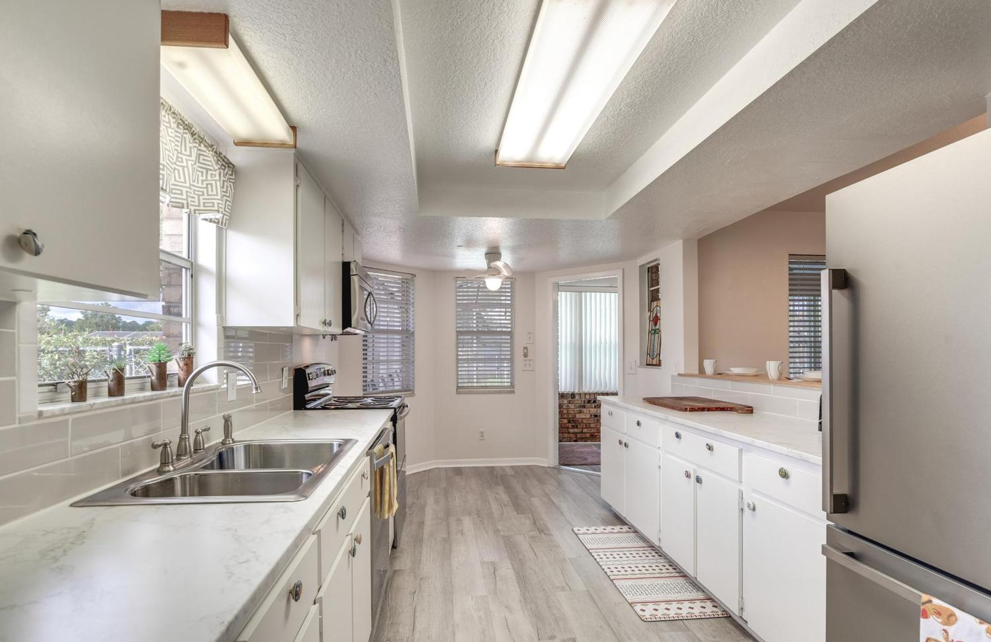 Spring Hill Retreat With Heated Pool And 4-In-1 Grill Βίλα Εξωτερικό φωτογραφία